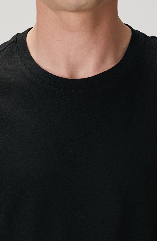 Siyah Keten Karışımlı T-shirt