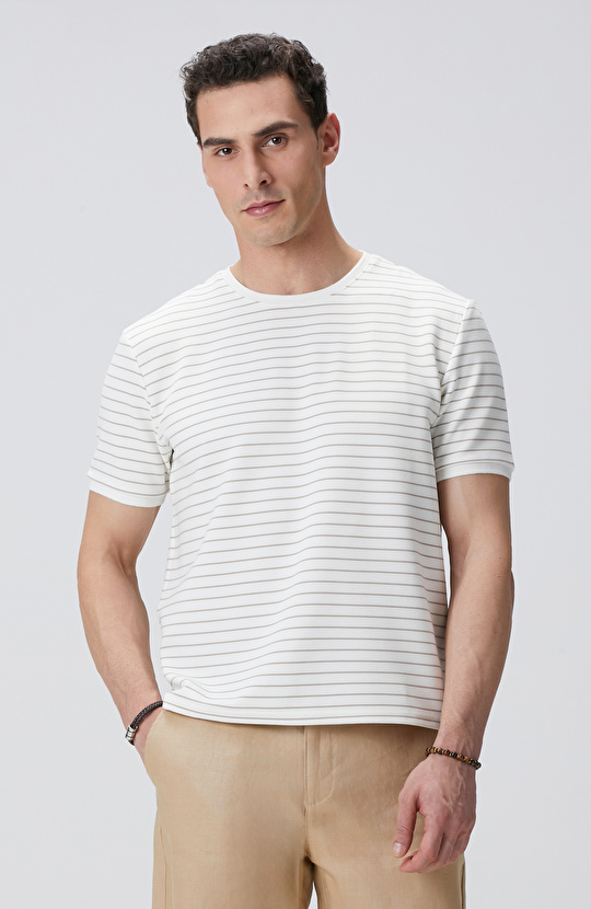 Kırık Beyaz Bej T-shirt Kırık Beyaz Bej T-shirt
