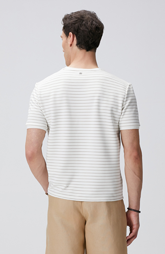 Kırık Beyaz Bej T-shirt