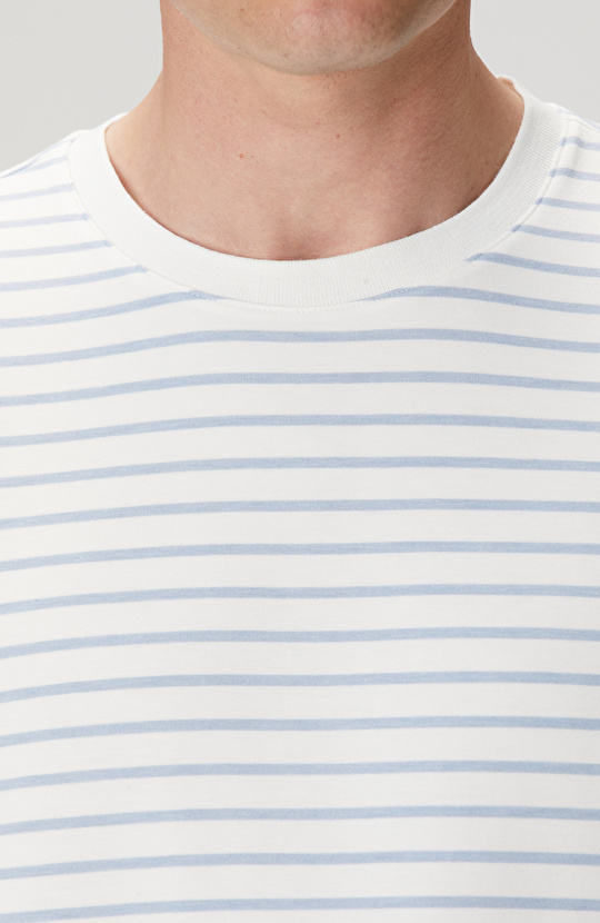 Kırık Beyaz Mavi T-shirt