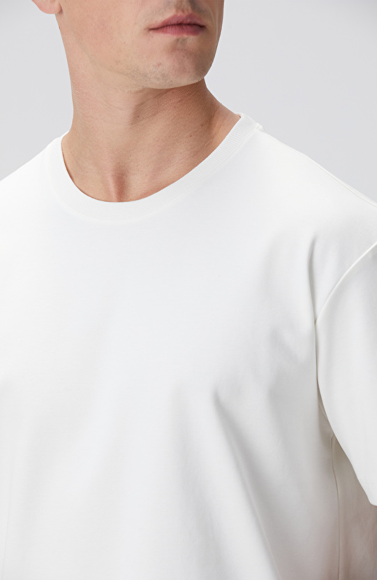 Kırık Beyaz T-shirt