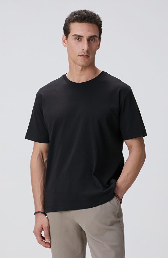 Siyah T-shirt