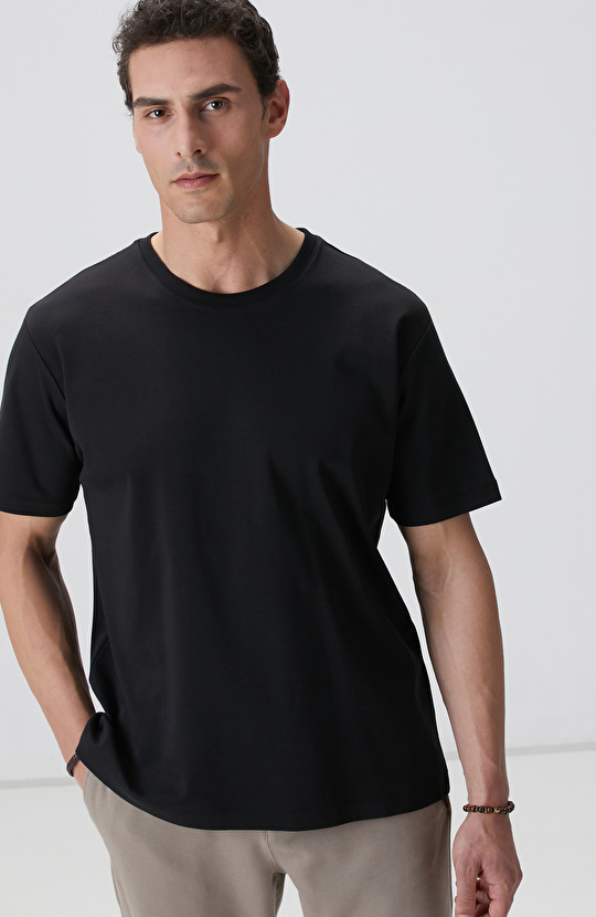 Siyah T-shirt