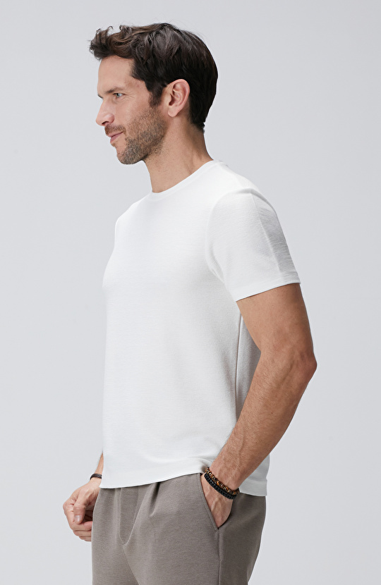 Kırık Beyaz T-shirt