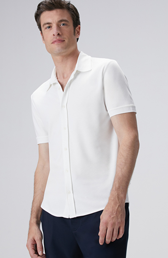 Kırık Beyaz Gömlek