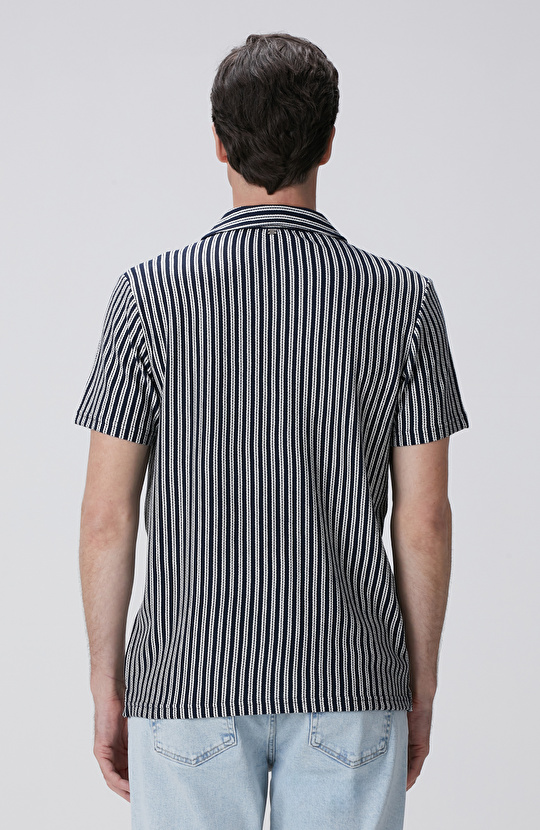 Lacivert Beyaz Gömlek