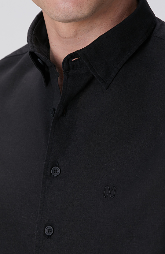 Siyah Keten Karışımlı Gömlek