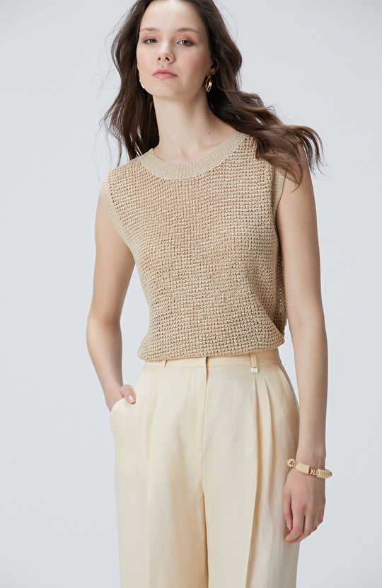 Bej Sırt Dekolteli Triko kazak