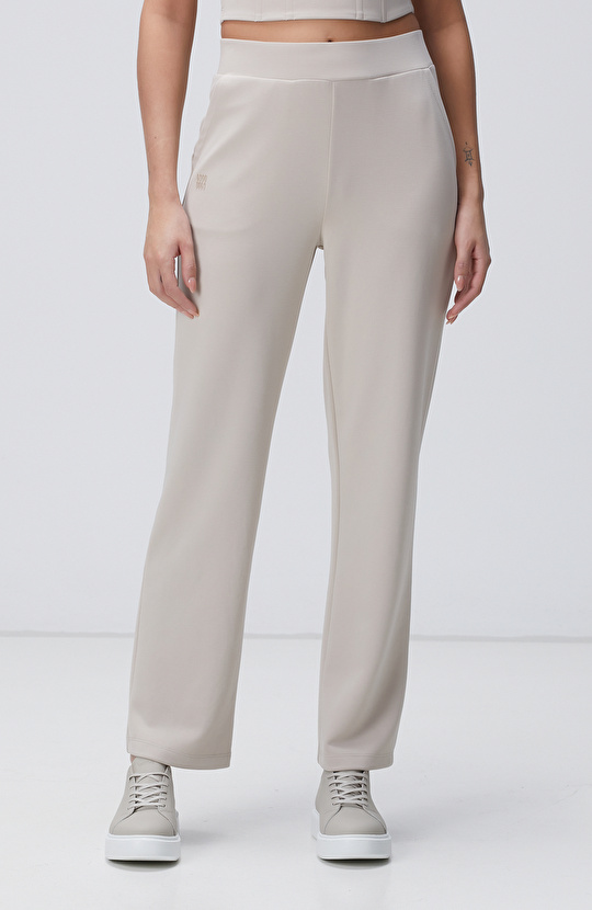 Kırık Beyaz Eşofman