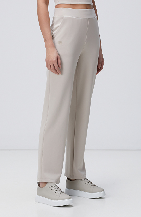 Kırık Beyaz Eşofman