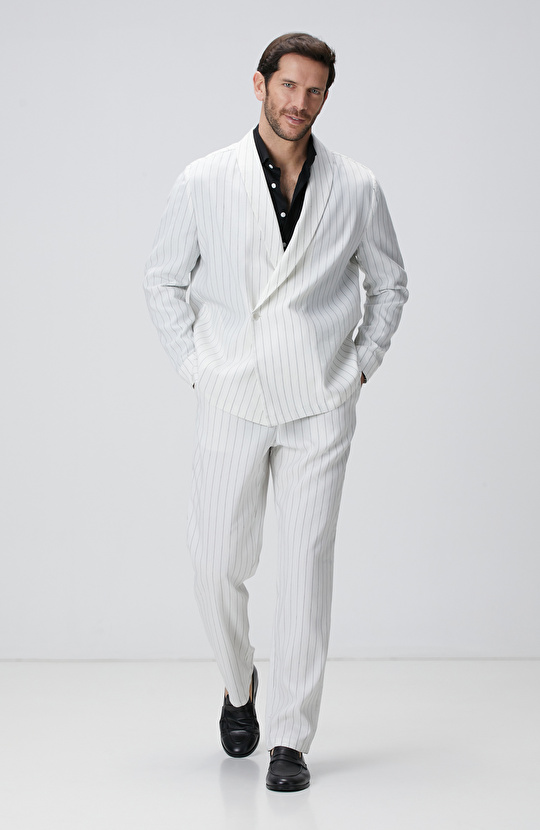 Kırık Beyaz Keten Karışımlı Takım Elbise