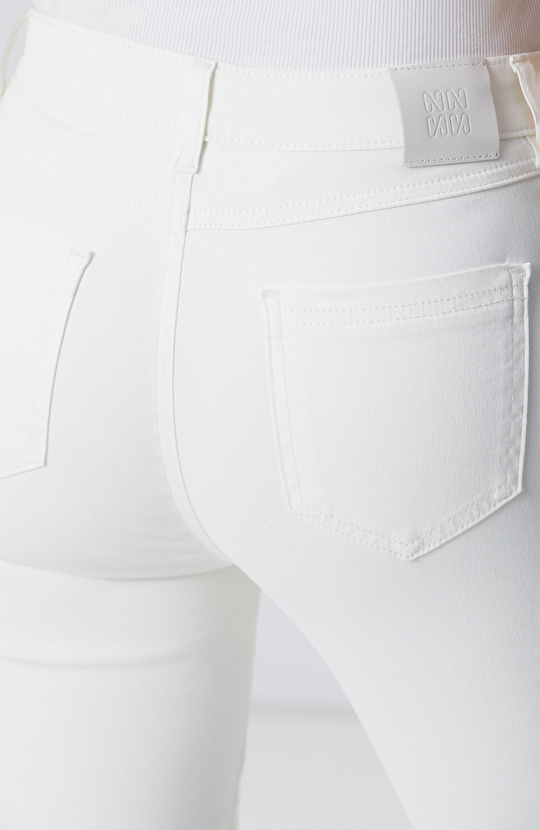 Beyaz Denim Pantolon