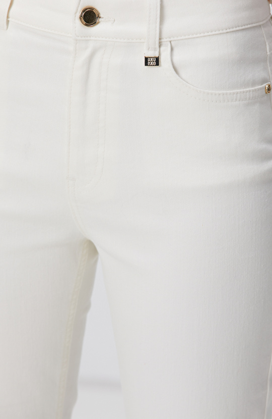 Kırık Beyaz Denim Pantolon