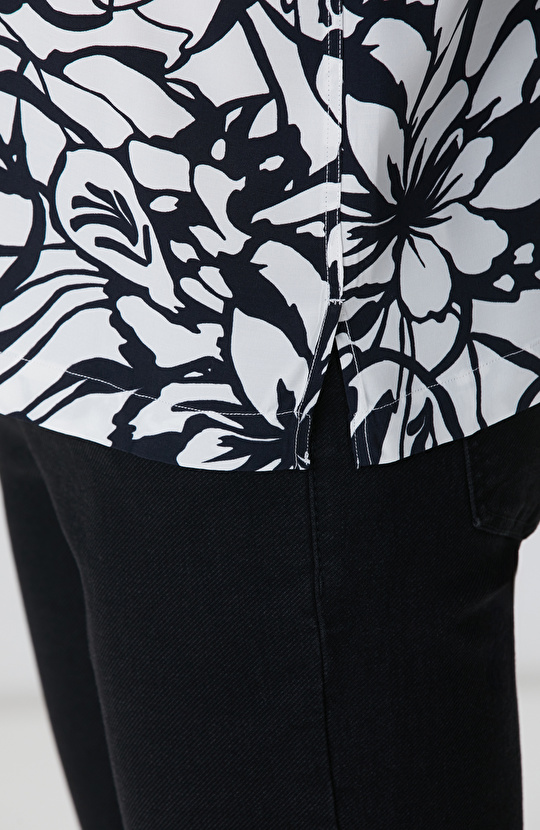 Kırık Beyaz Gömlek