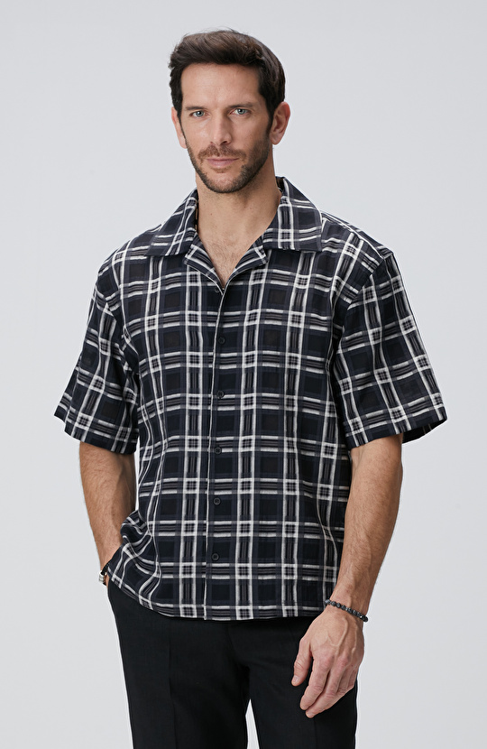 Siyah Yün Karışımlı Gömlek