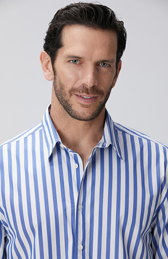 Mavi Beyaz Çizgili Gömlek