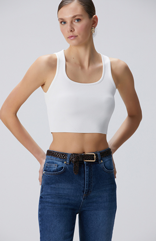 Kırıkbeyaz  Büstiyer