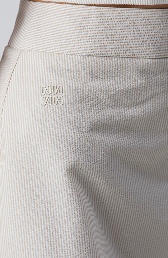 N-Tech Kırık Beyaz Gofreli Bej Mini Etek