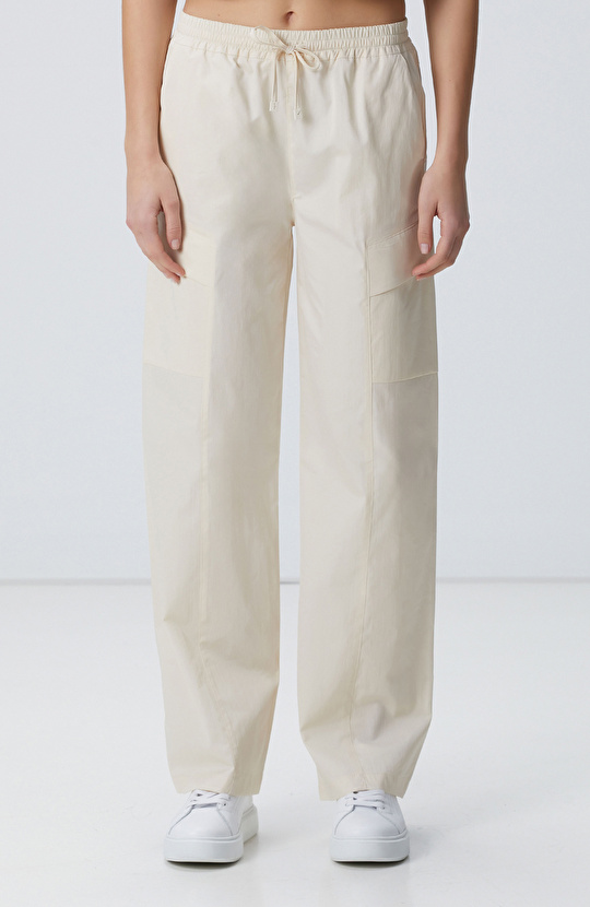 N-Tech Kırık Beyaz Pantolon