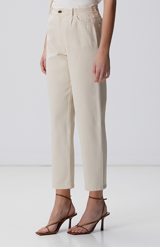 Kırık Beyaz Pantolon