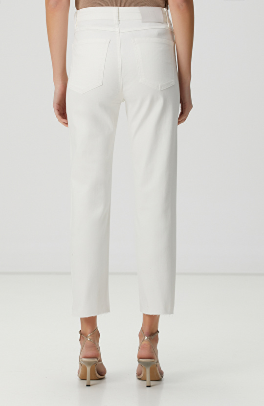 Kırık Beyaz Denim Pantolon