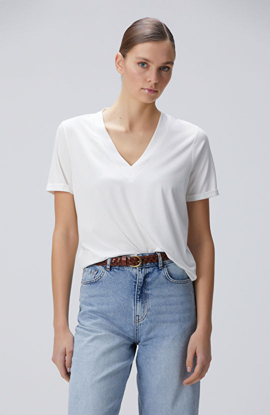 Kırık Beyaz Tshırt