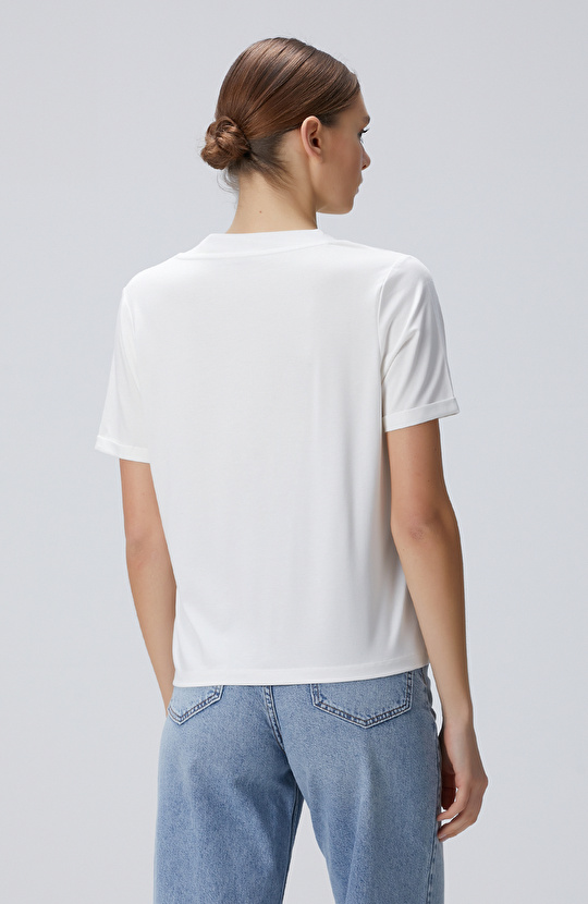 Kırık Beyaz Tshırt