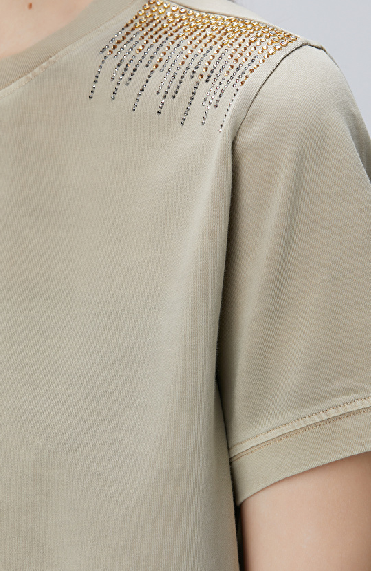 Bej Omuz Taş Detaylı T-shirt