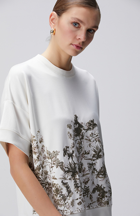 Kırık Beyaz Sweatshirt