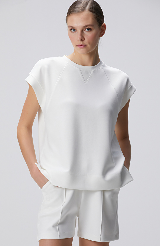 Kırık Beyaz Sweatshirt