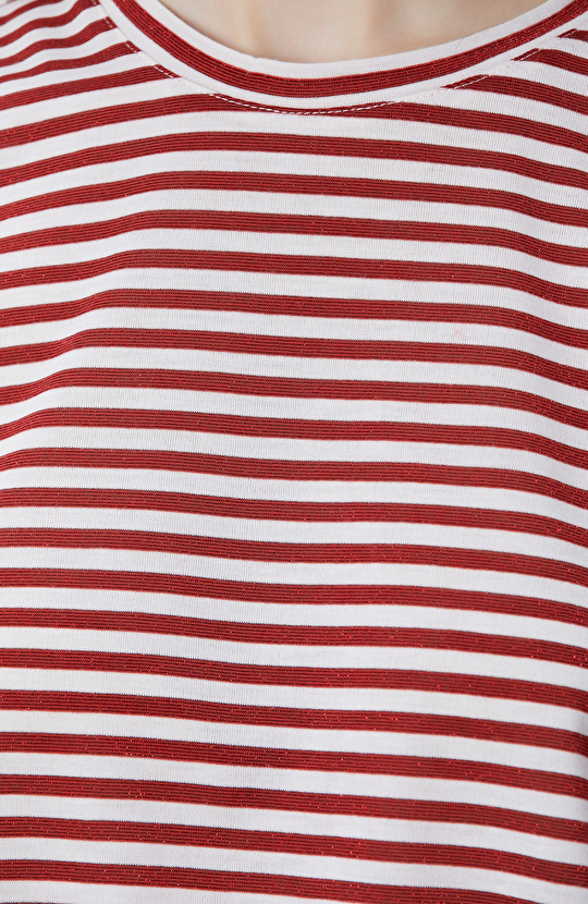 Kırmızı Beyaz T-shirt