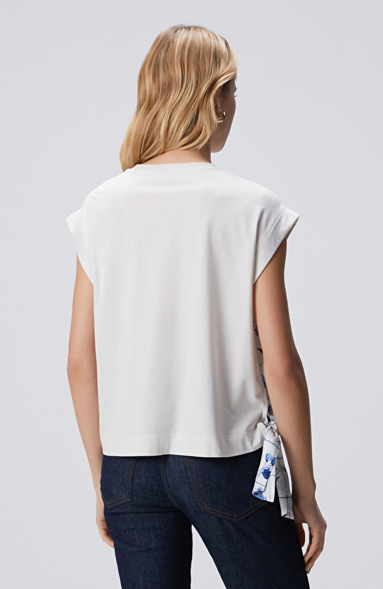 Lacivert Kırık Beyaz Desenli T-shirt