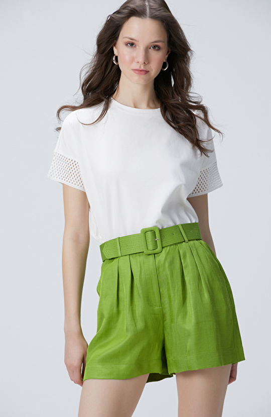 Kırık Beyaz Kol Ucu Örgü Detaylı T-shirt