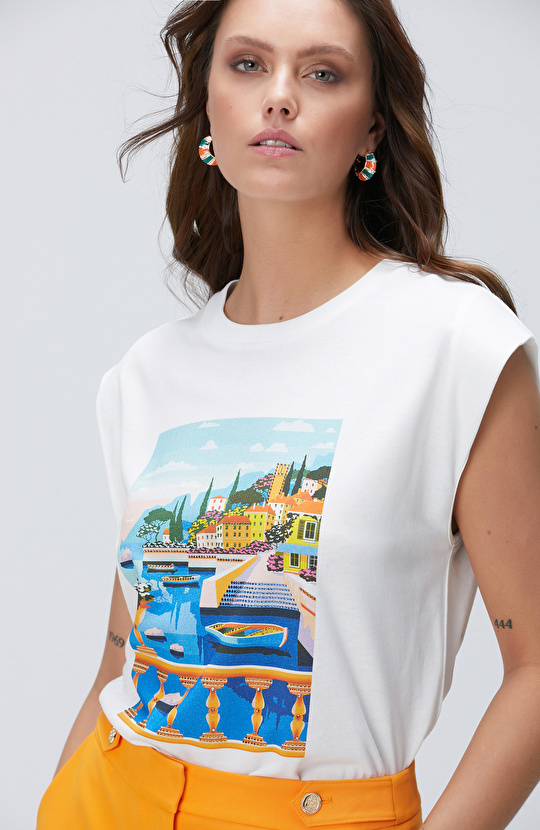 Kırık Beyaz Baskılı T-shirt