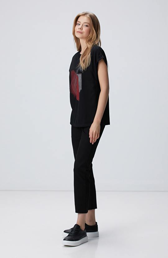 Siyah Tül Garnili T-shirt