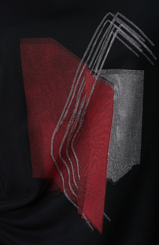 Siyah Tül Garnili T-shirt