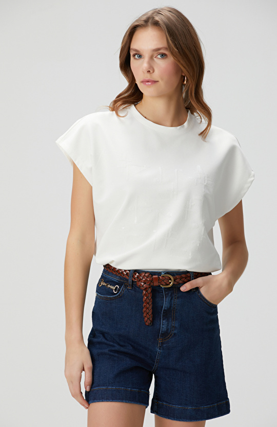 Beyaz Payet Nakış İşlemeli T-shirt