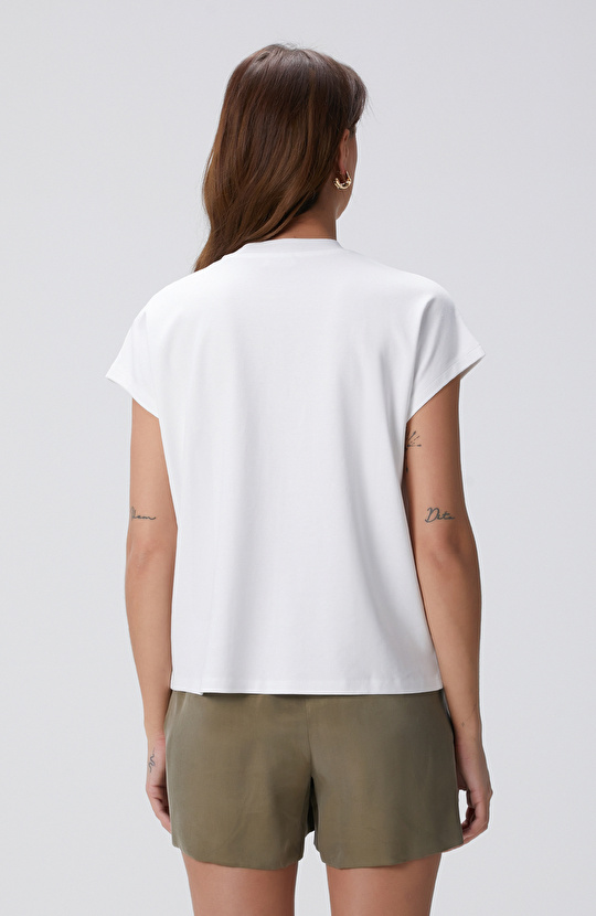 Beyaz T-shirt