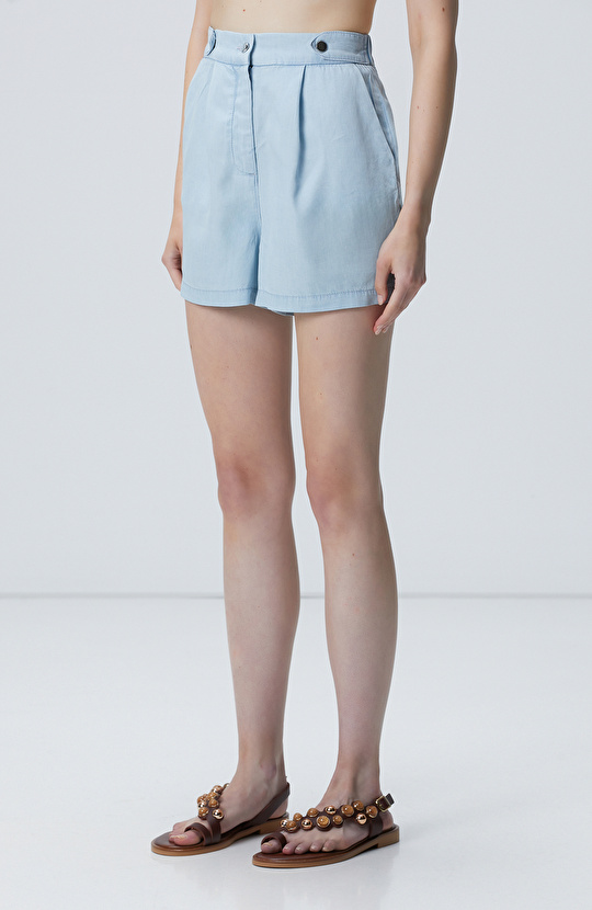 Açık Mavi Mini Denim Şort