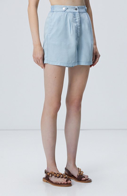 Açık Mavi Mini Denim Şort