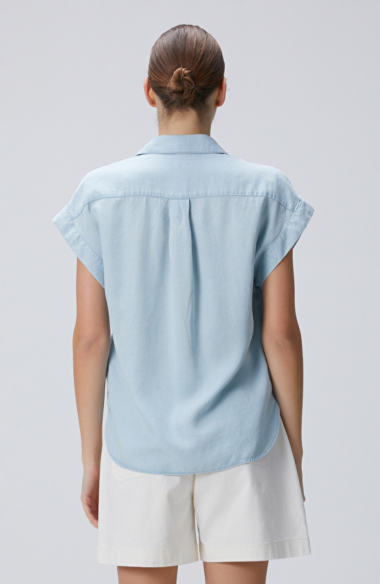 Açık Mavi Denim Gömlek