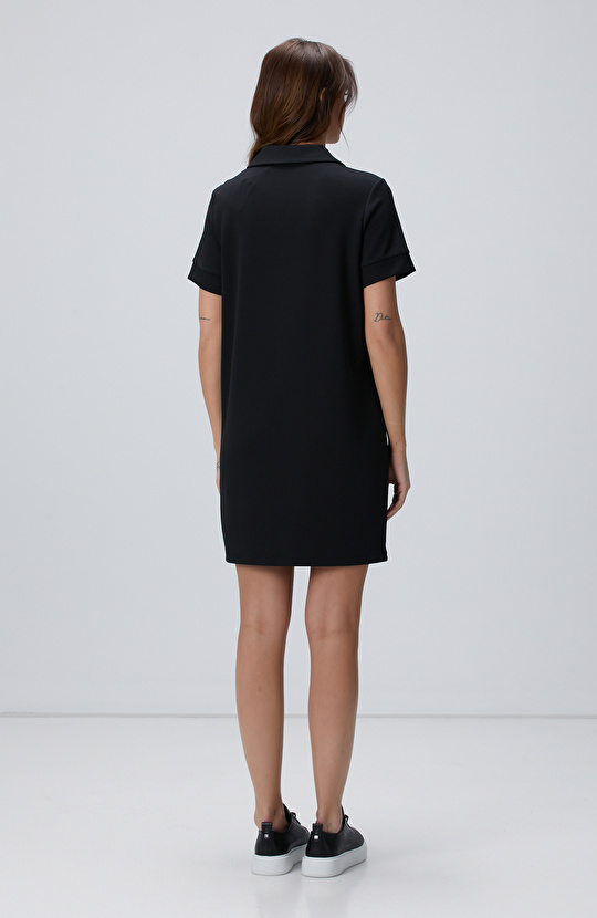 Siyah Polo Yaka Elbise