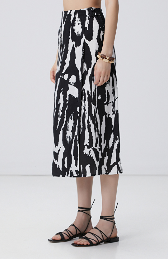 Siyah Beyaz Desenli Keten Etek