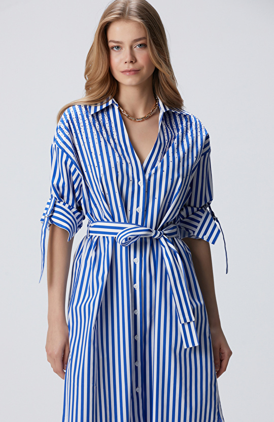 Saks Beyaz Taş Baskılı Midi Elbise Saks Beyaz Taş Baskılı Midi Elbise