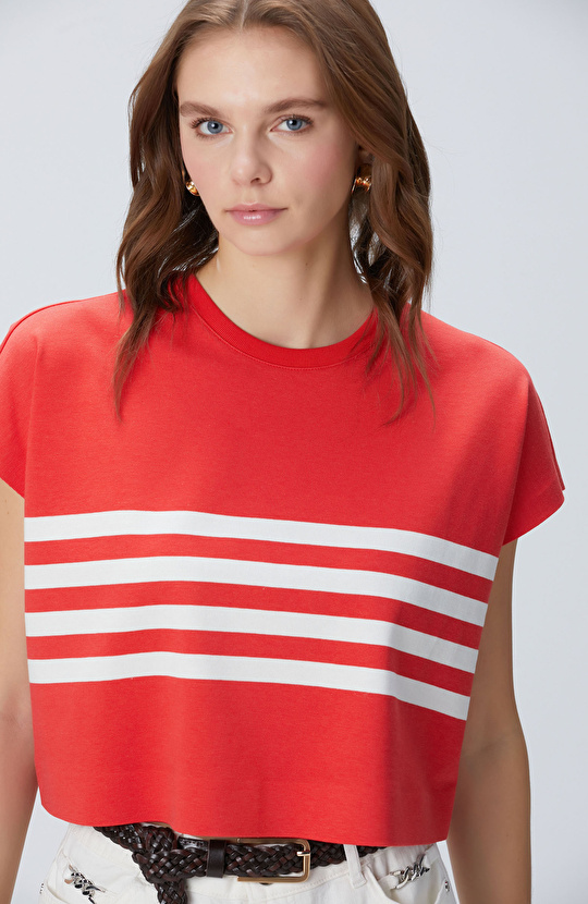 Kırmızı Beyaz Çizgili T-shirt