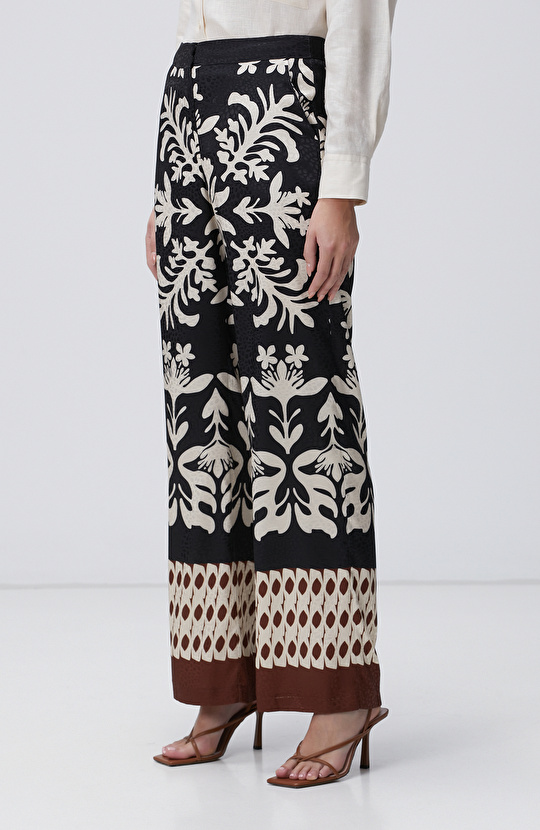 Siyah Bej Desenli Pantolon