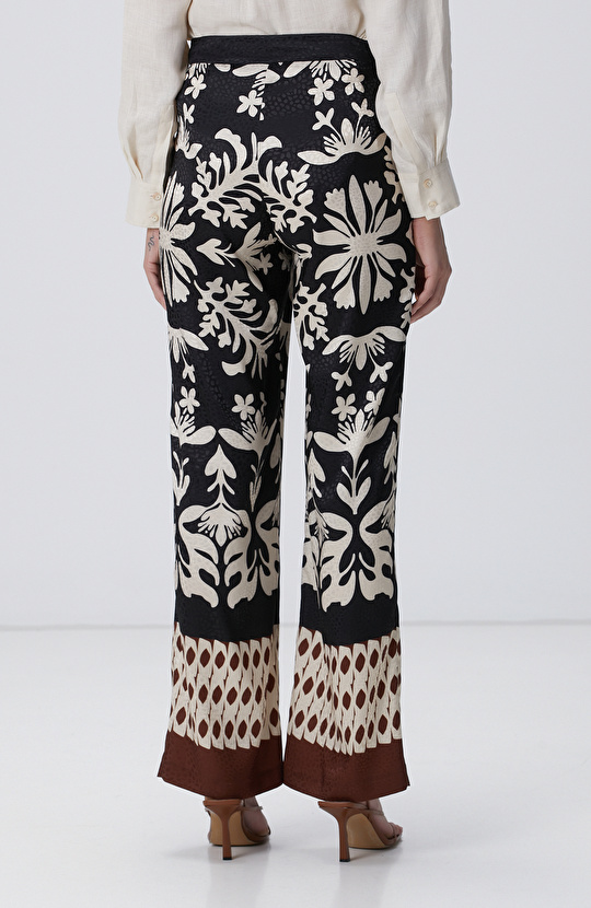 Siyah Bej Desenli Pantolon