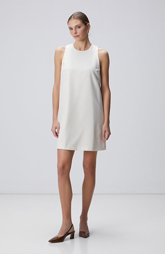 Kırık Beyaz Elbise