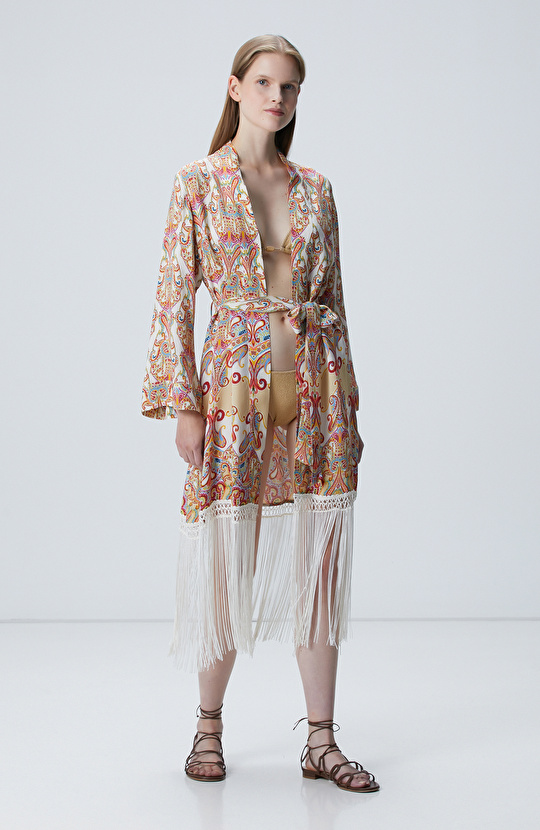 Bej Püsküllü Desenli Kaftan