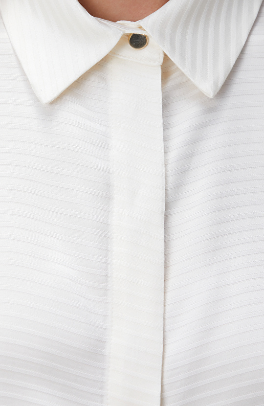 Kırık Beyaz Çizgili Gömlek